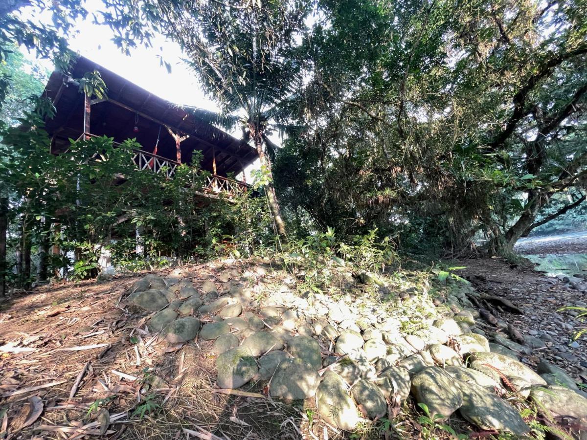 Caoni Riverside Lodge Puerto Quito Exterior foto